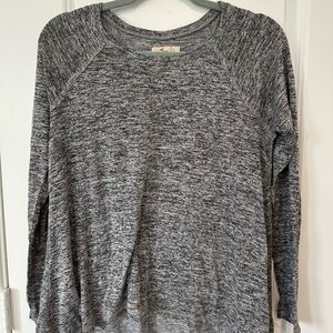 Hollister Gray Crew Neck Shirt Soft Knit Classic